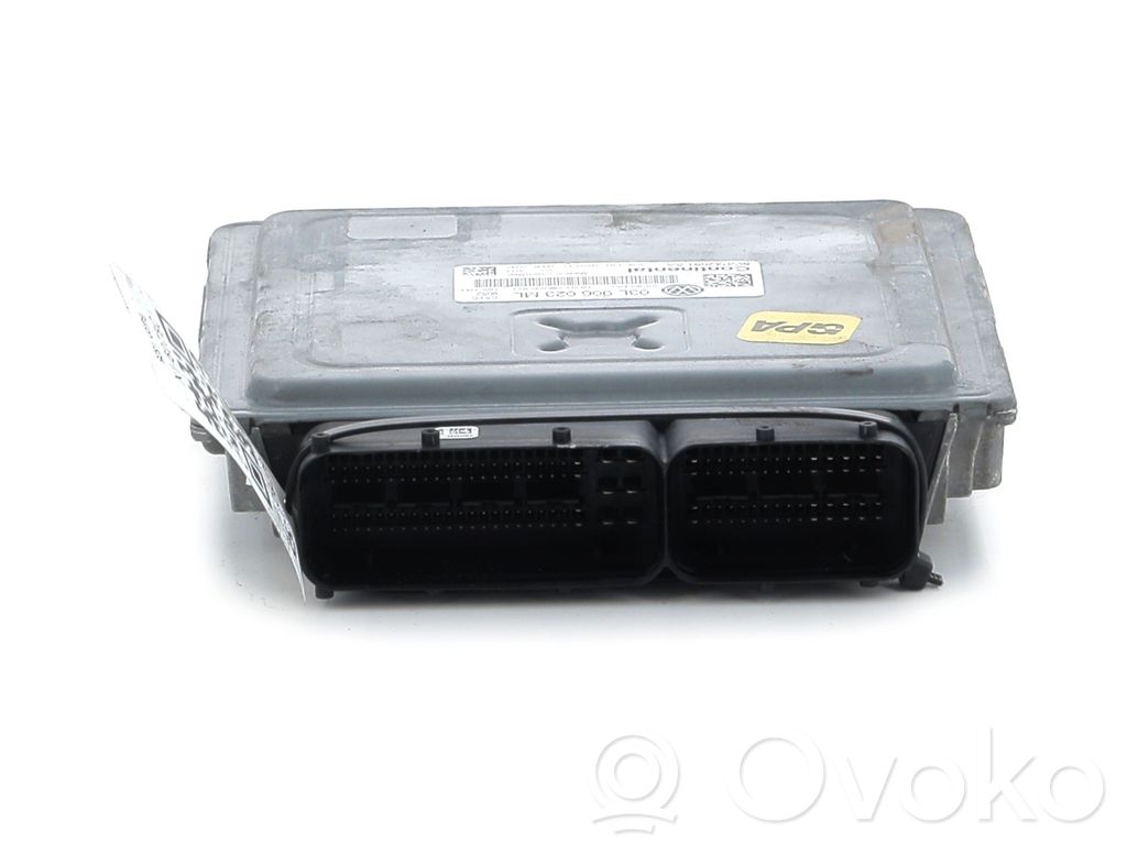 Volkswagen Golf VI Engine control unit/module 