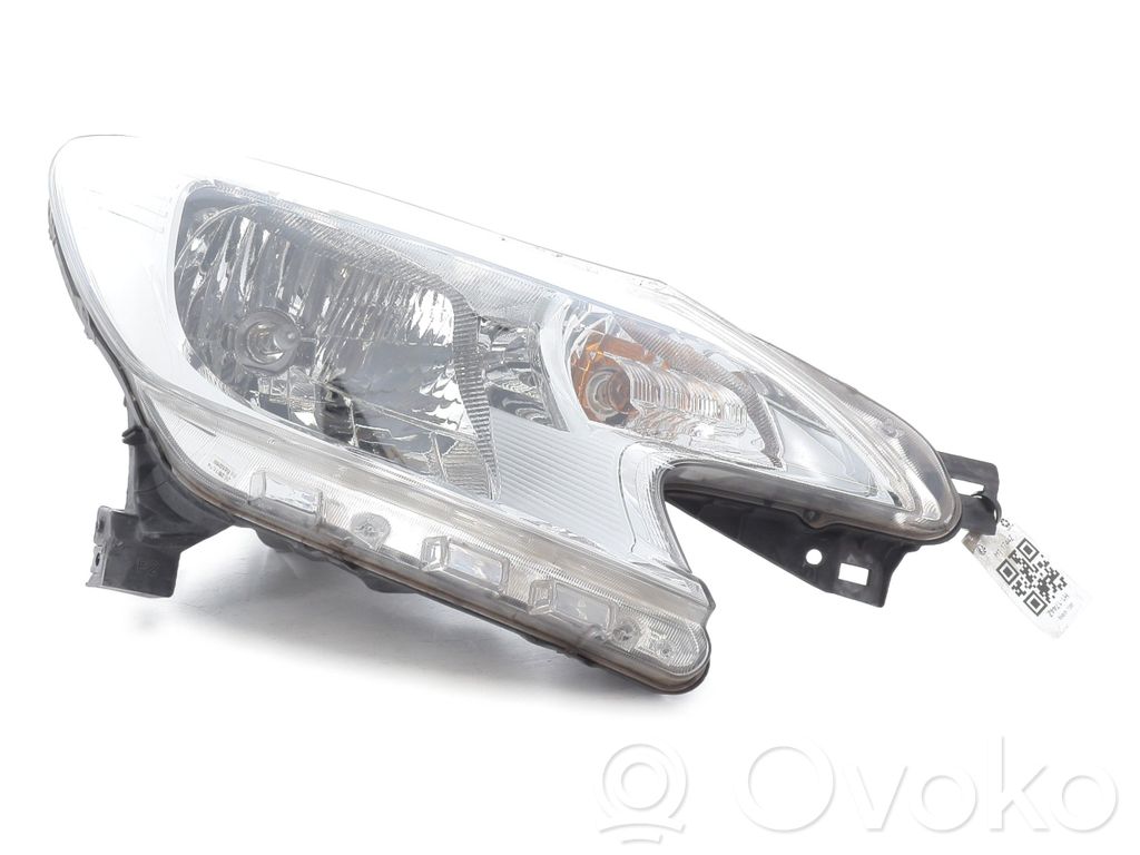 Nissan Note (E12) Phare frontale 