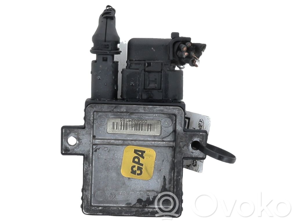 Przekaźnik / Modul układu ogrzewania wstępnego   12215A73895,M13834Z