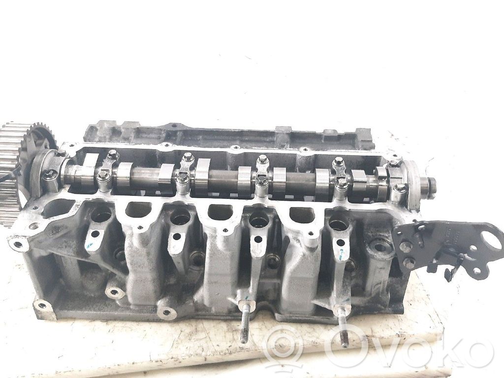 Renault Clio IV Engine head 