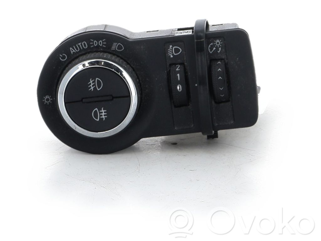 Opel Insignia A Interruptor de luz 