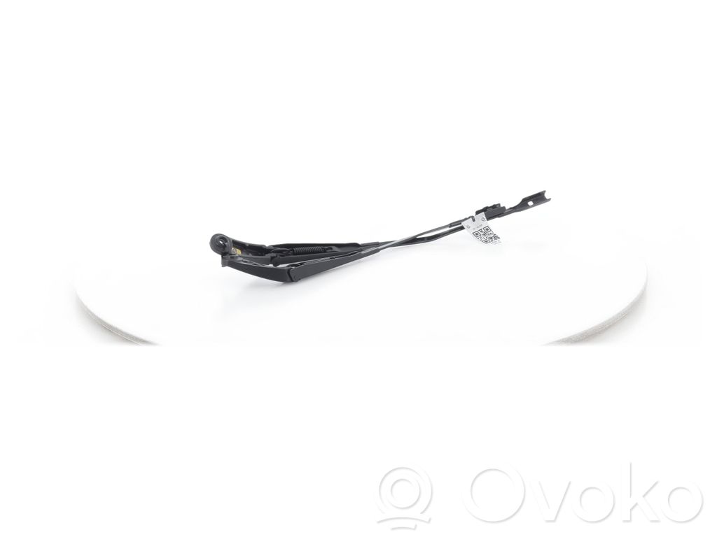 Audi A1 Front wiper blade arm 