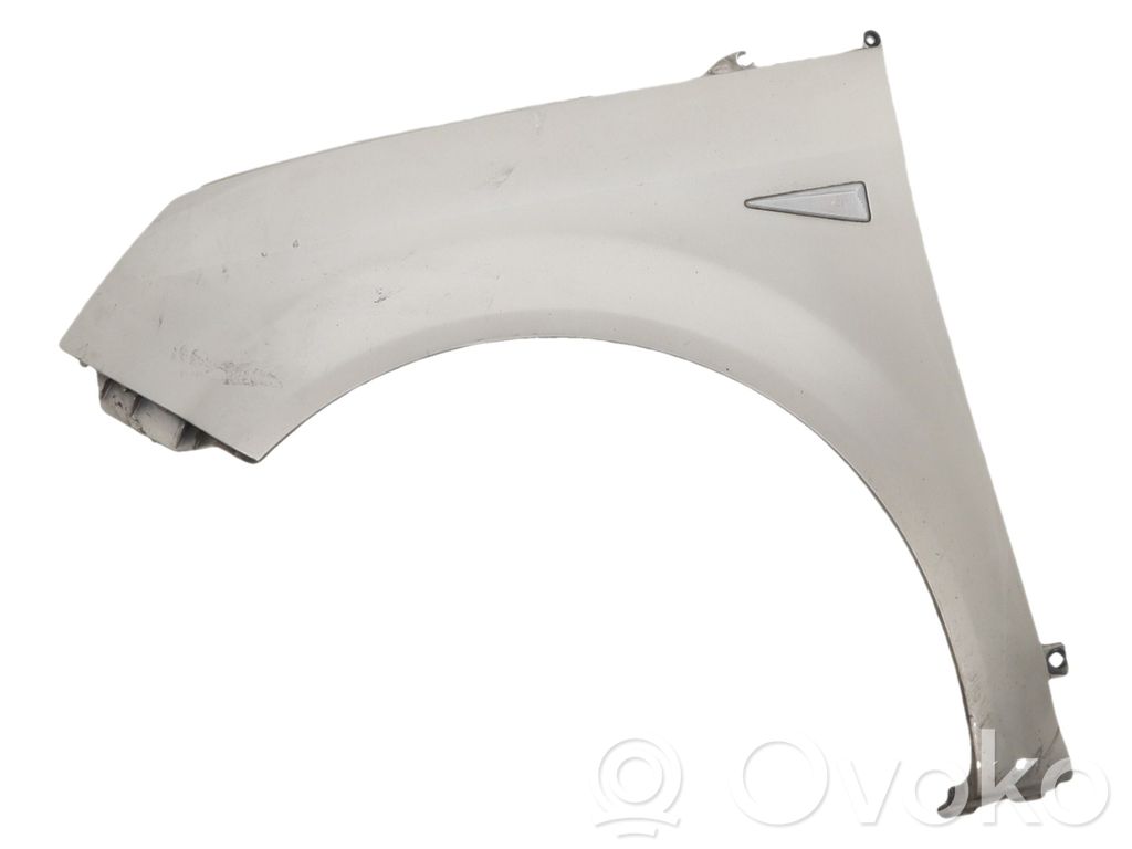 Błotnik przedni   8200020568,N15832U