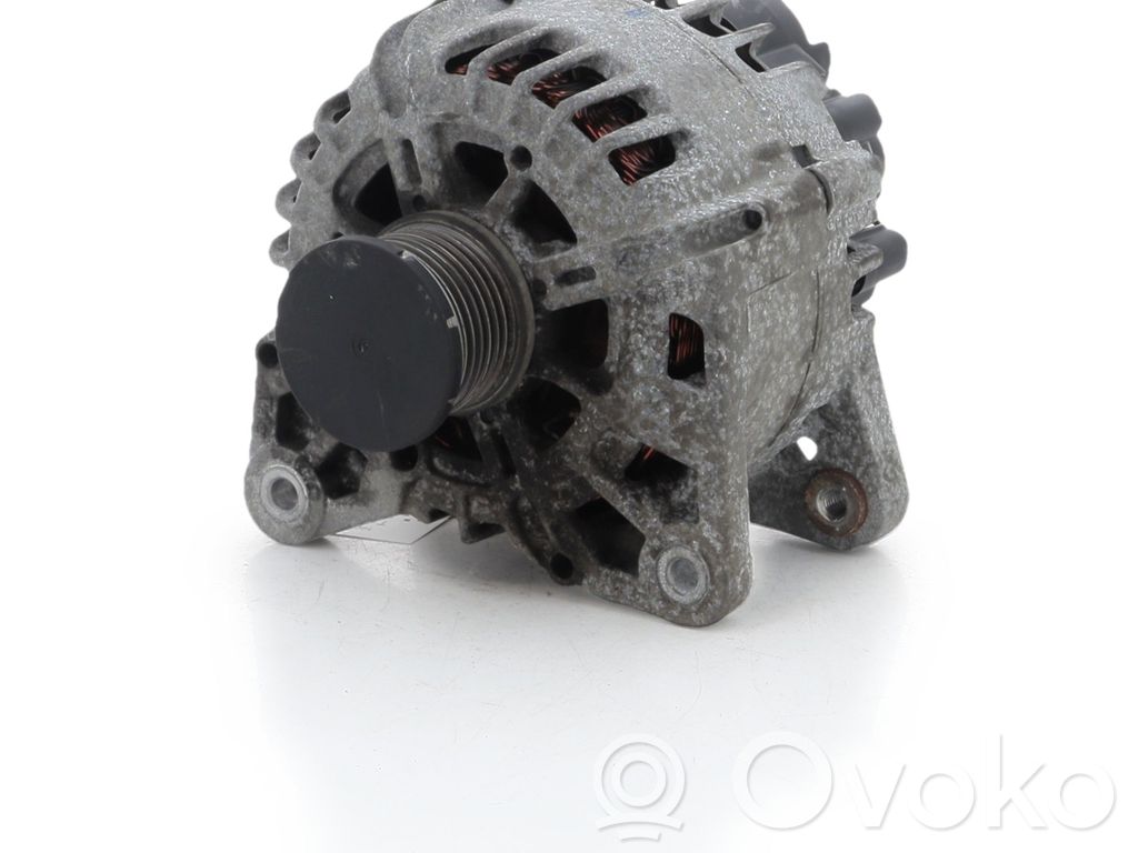 Renault Megane III Generator/alternator 