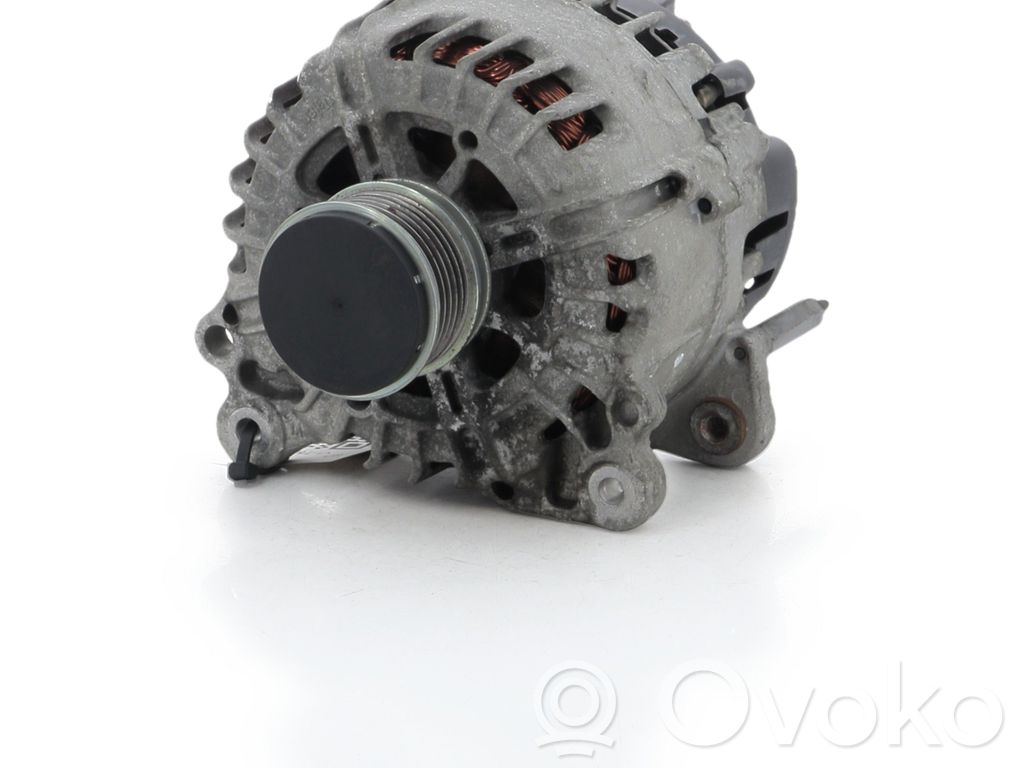 Volkswagen Polo V 6R Generatore/alternatore 