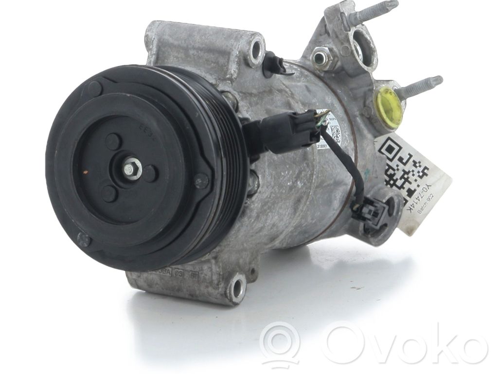 Kompresor / Sprężarka klimatyzacji A/C   2673870,Y07414K