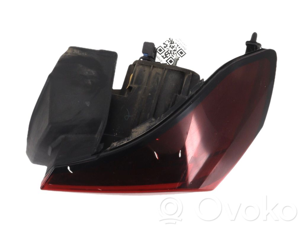 Opel Corsa F Lampă spate în caroserie