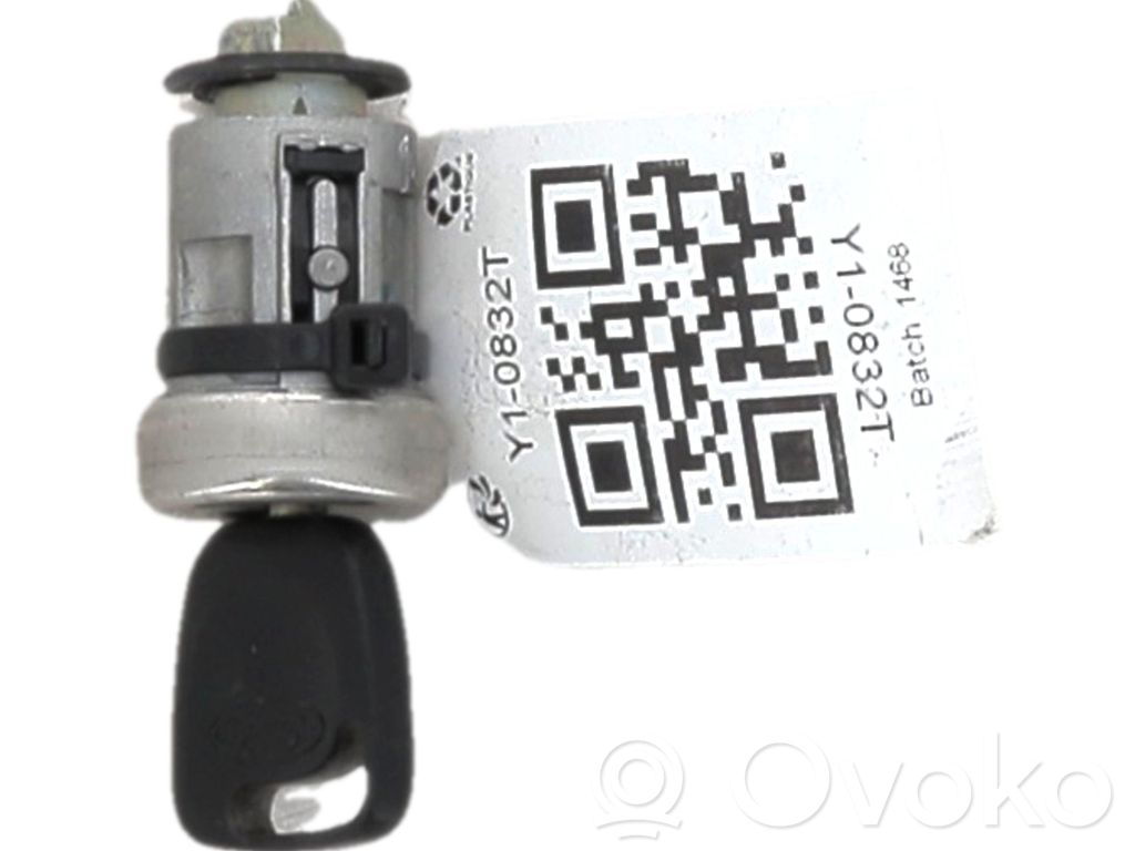 Ohjauspyörän lukitus   1022461,Y10832T