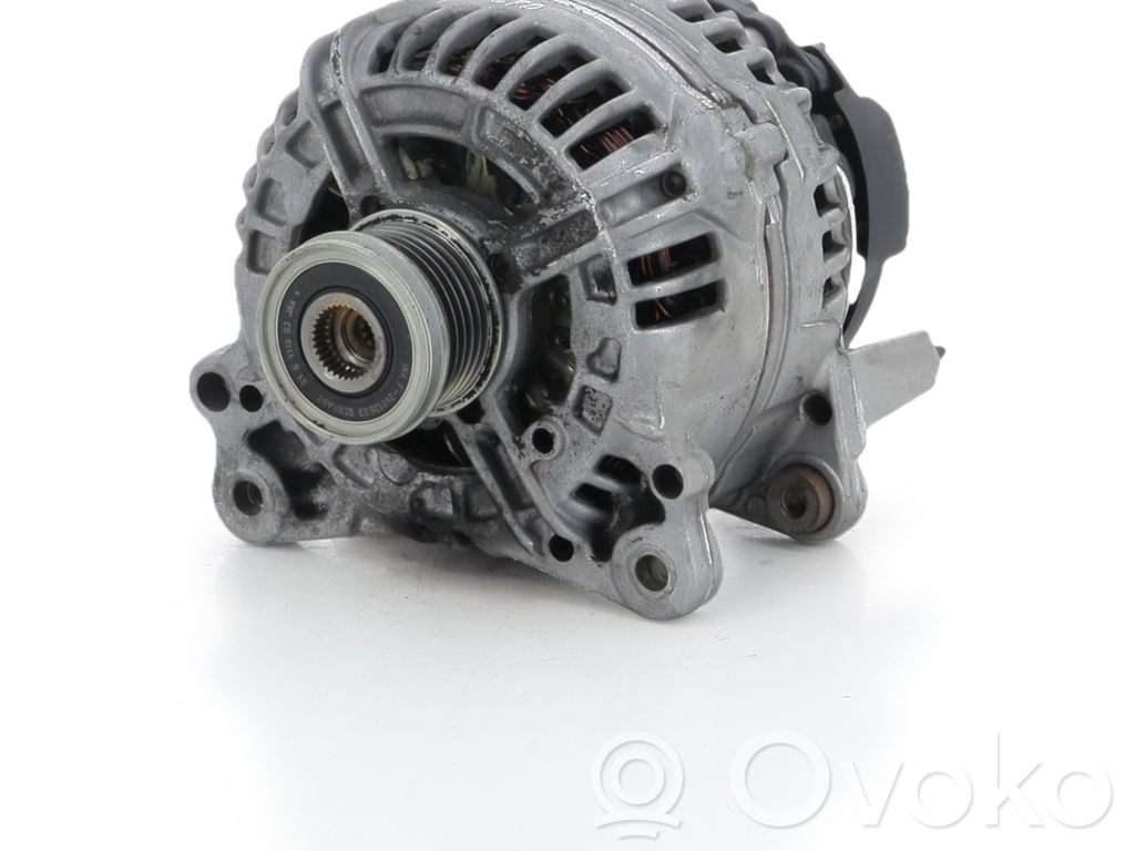 Volkswagen Golf VI Generator/alternator 