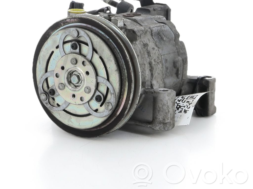 Nissan X-Trail T30 Air conditioning (A/C) compressor (pump) 