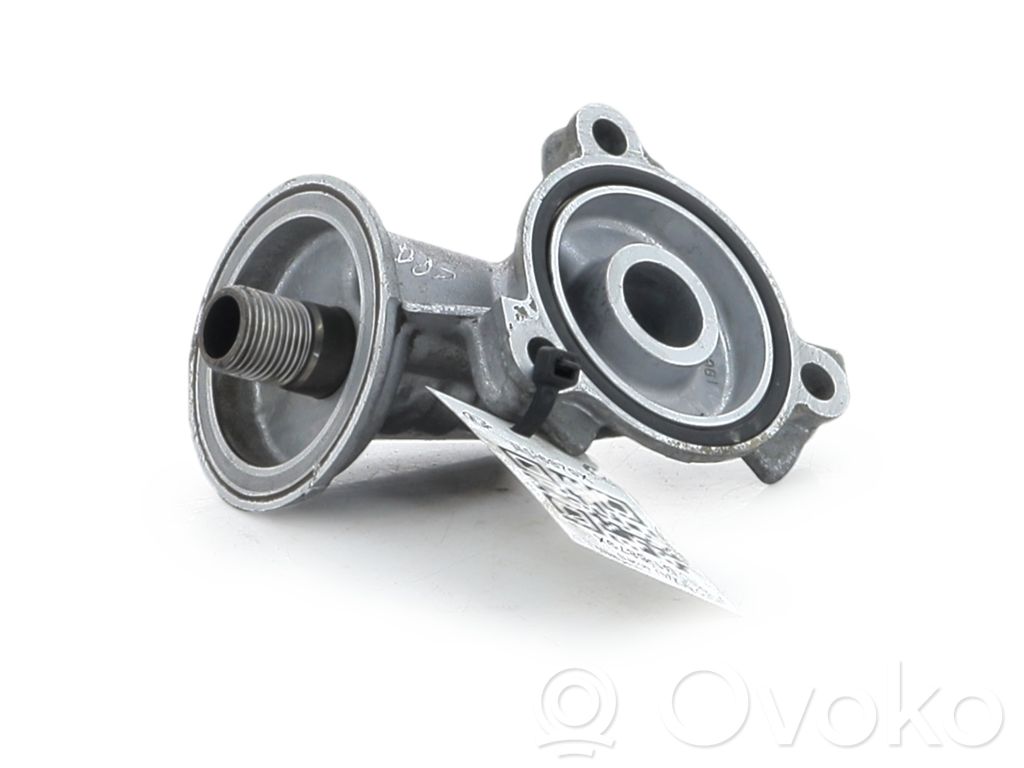 Suzuki Swift I Supporto di montaggio del filtro dell’olio