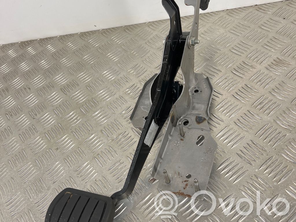 Peugeot 3008 II Brake pedal 