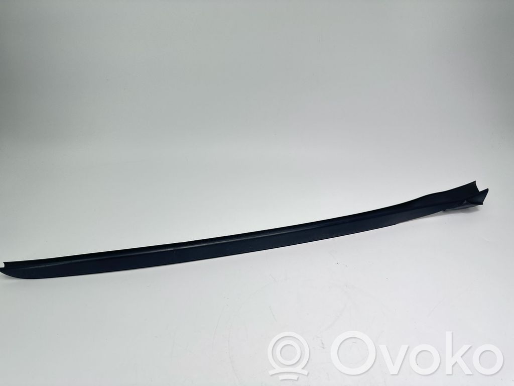 BMW 2 F44 Rivestimento parabrezza 