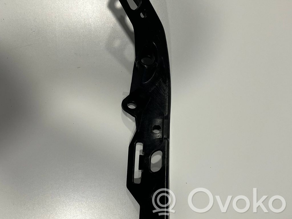 Front bumper mounting bracket   68226533AA