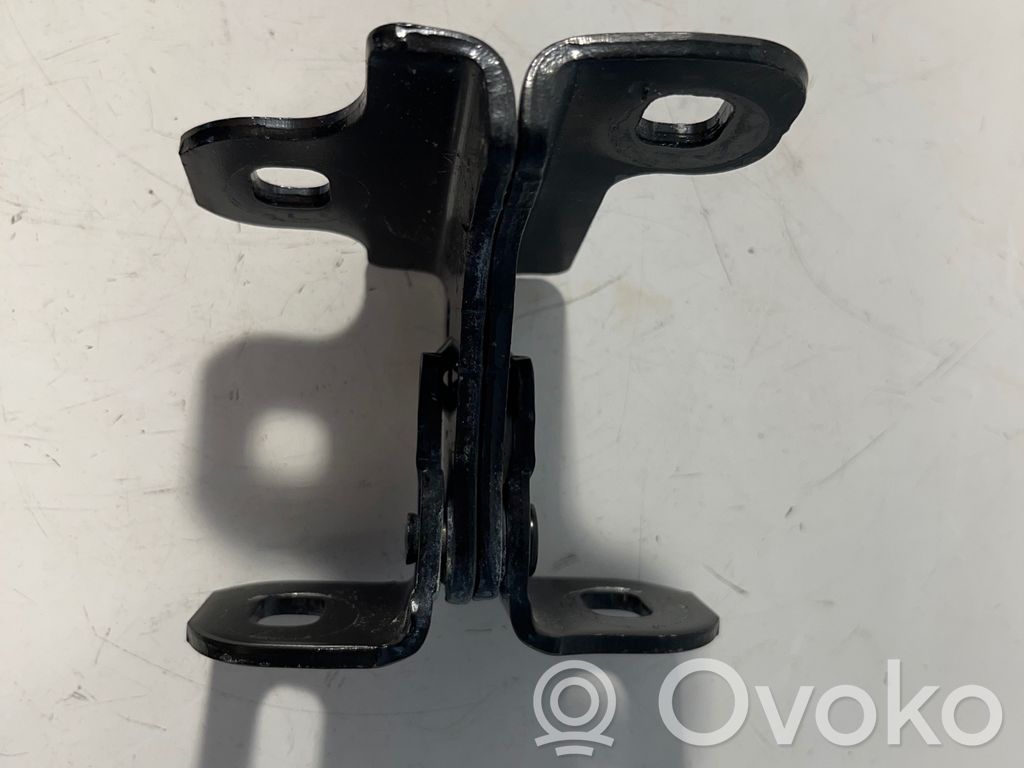 Front door upper hinge   257C,1120071,012007