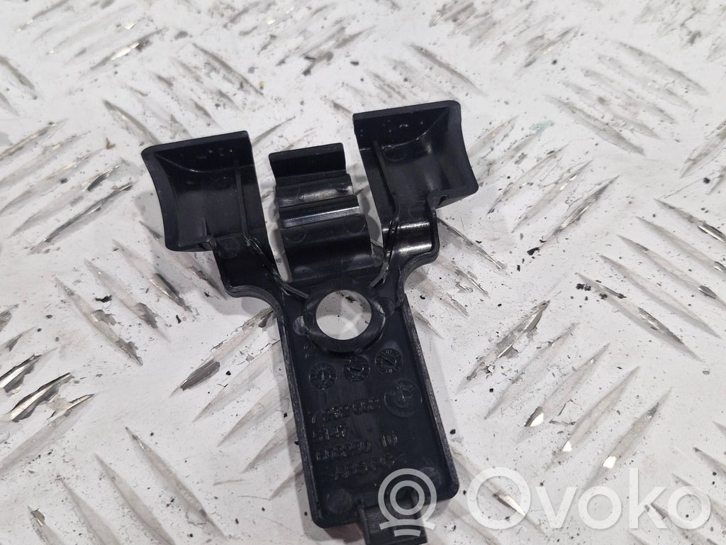BMW 3 F30 F35 F31 Kita salono detalė 