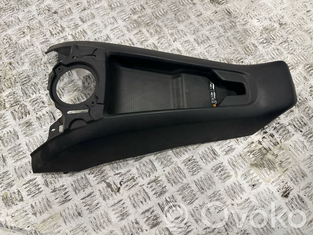 Chevrolet Corvette C8 Center console 