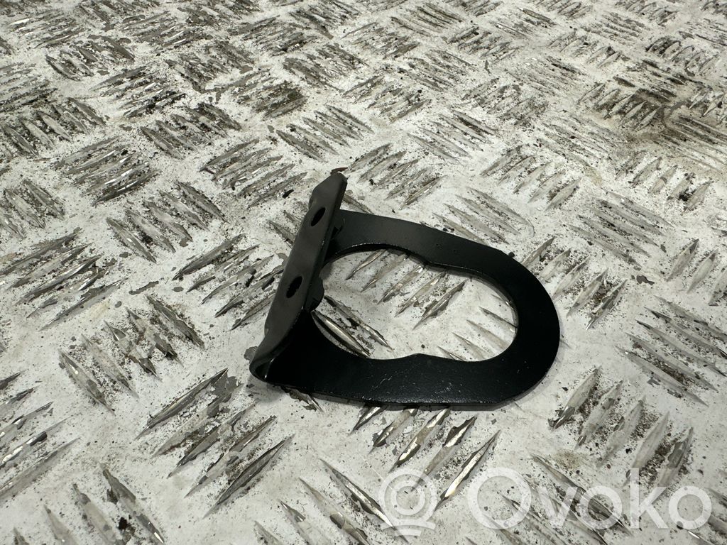Audi Q8 Radiator mount bracket 