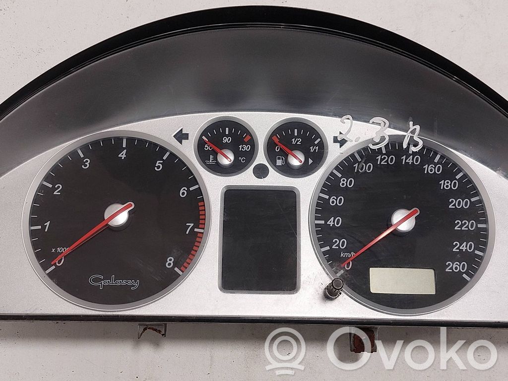 Ford Galaxy Geschwindigkeitsmesser Cockpit 