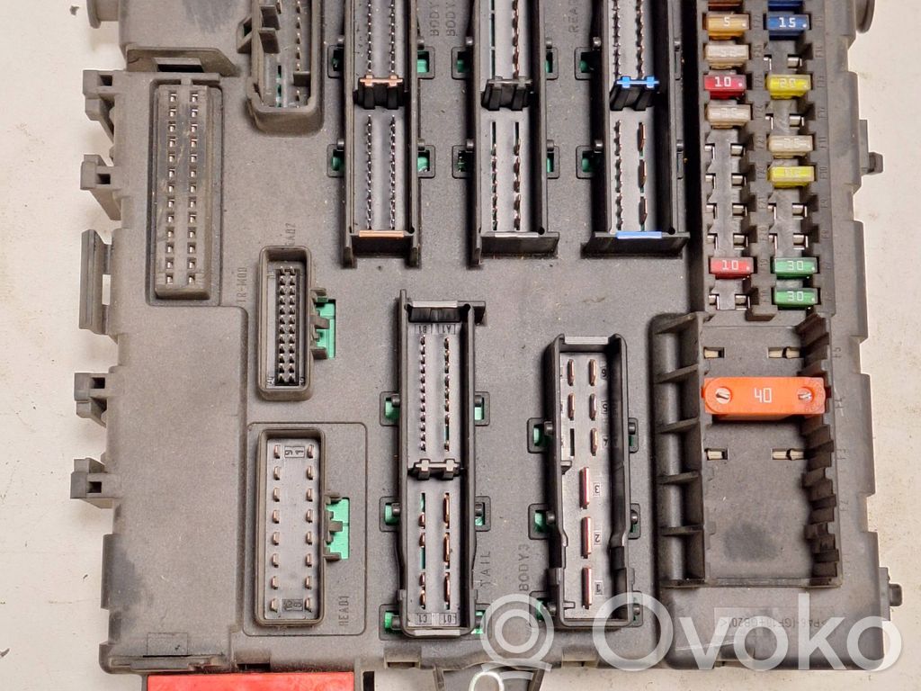 Opel Vectra C Módulo de fusible 