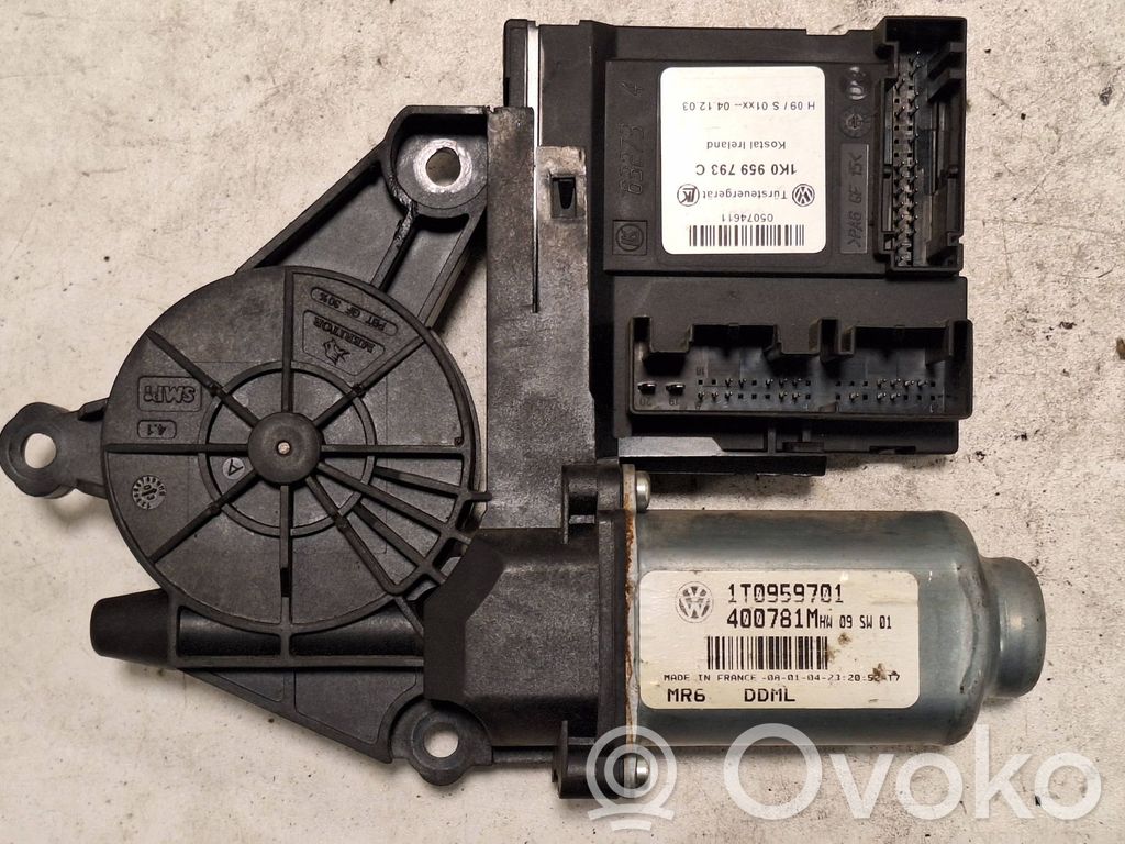 Volkswagen Touran I Silnik regulatora szyby drzwi przednich 