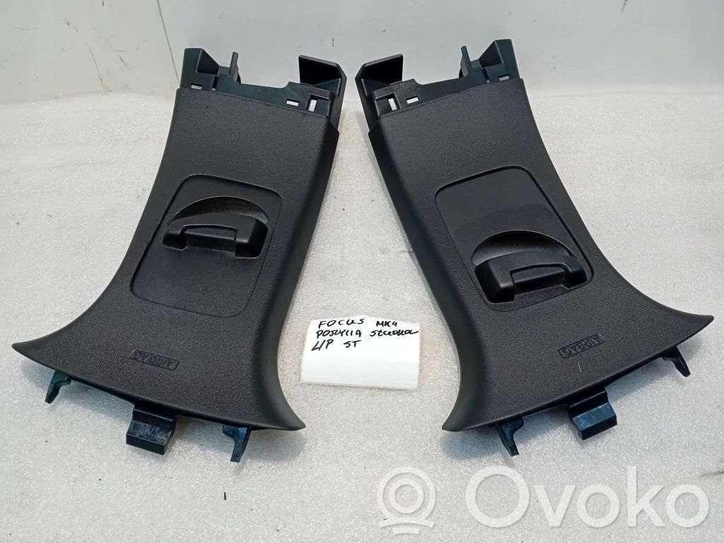 Ford Focus (B) Revêtement de pilier (bas) 