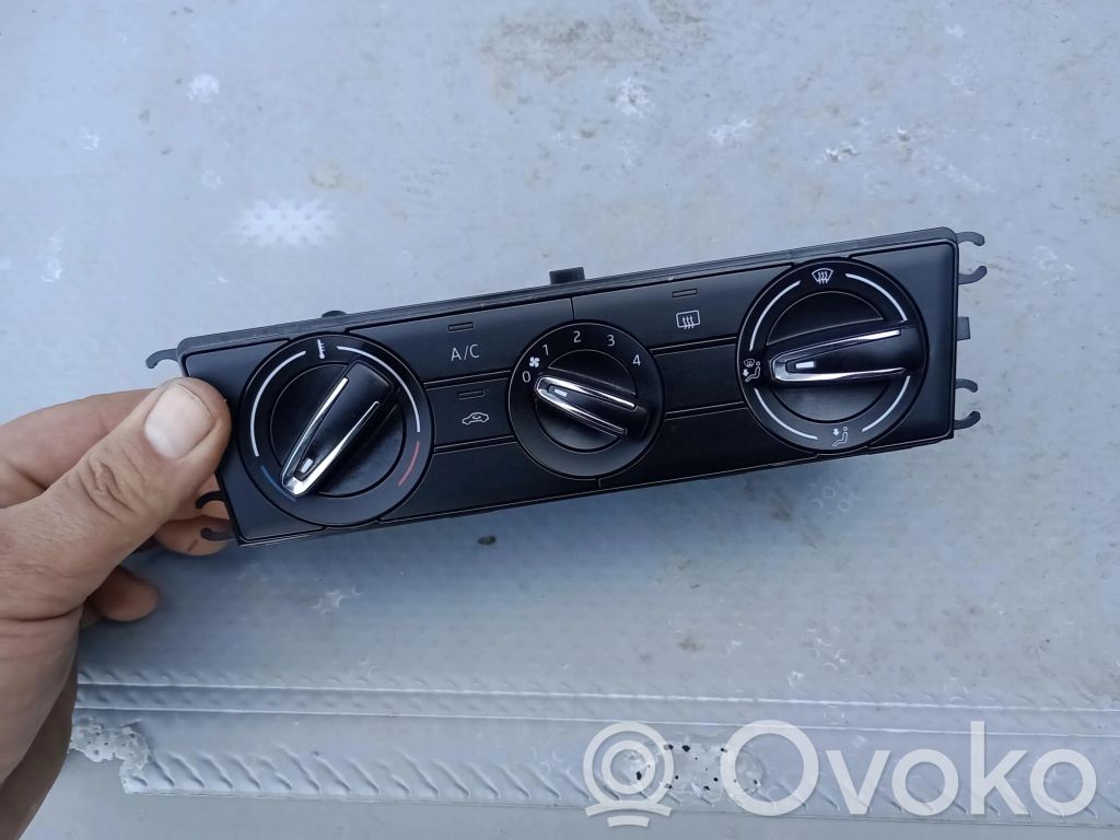 Skoda Scala Climate control unit 