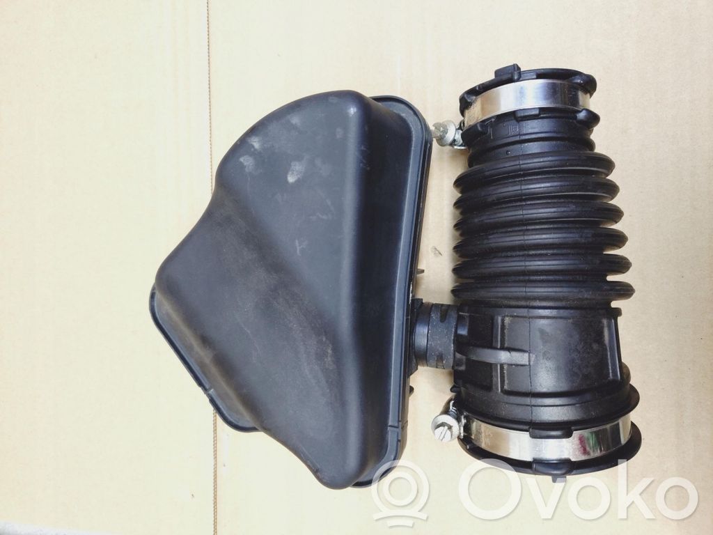 Renault Clio V Air intake duct part 