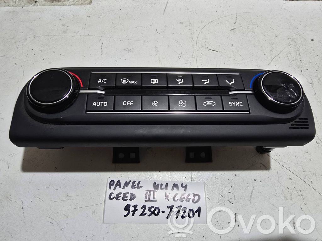 KIA Xceed Climate control unit 