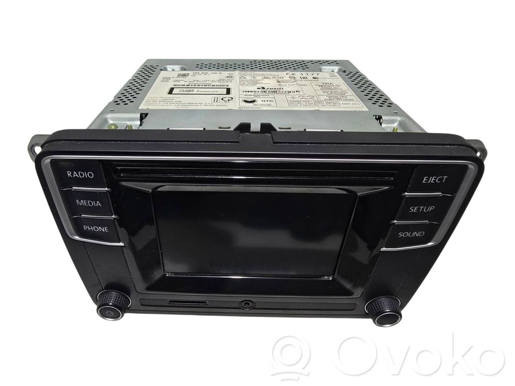 Volkswagen Caddy Panel / Radioodtwarzacz CD/DVD/GPS 