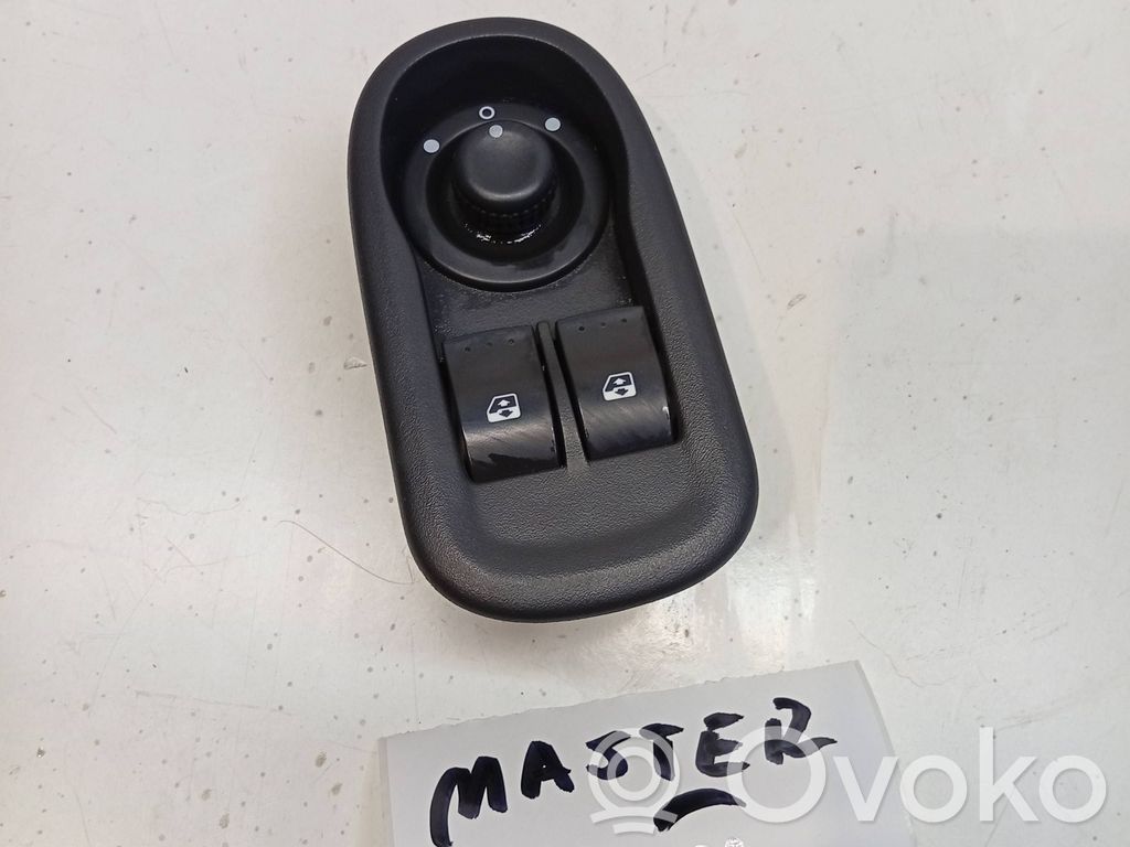 Electric window control switch   8200206602