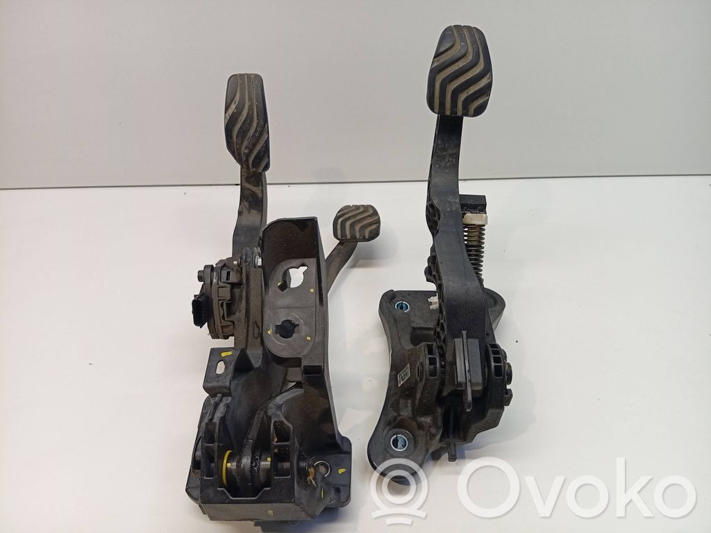 Dacia Duster II Assemblage pédale 