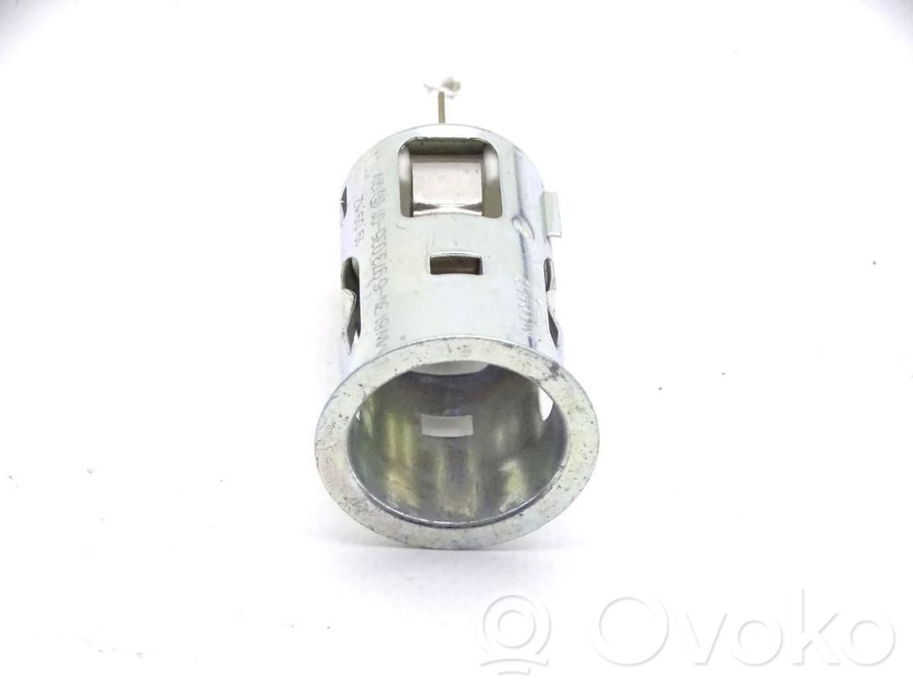 BMW 5 GT F07 12 V Socket (front) 
