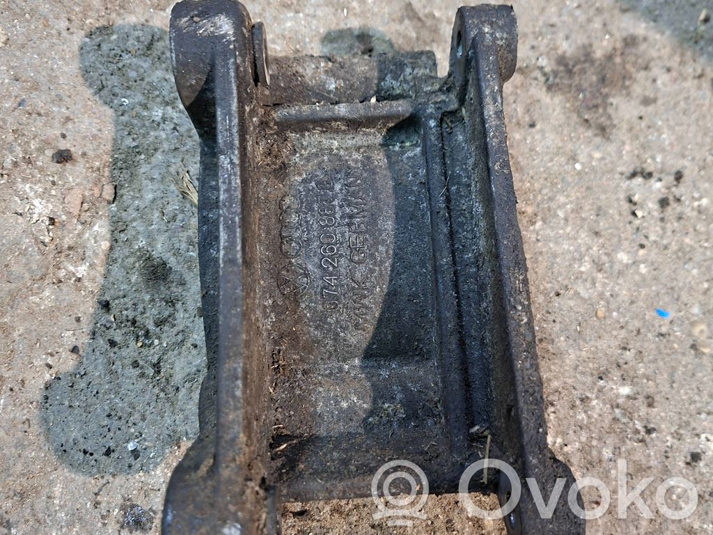 Volkswagen Transporter - Caravelle T4 A/C compressor mount bracket 