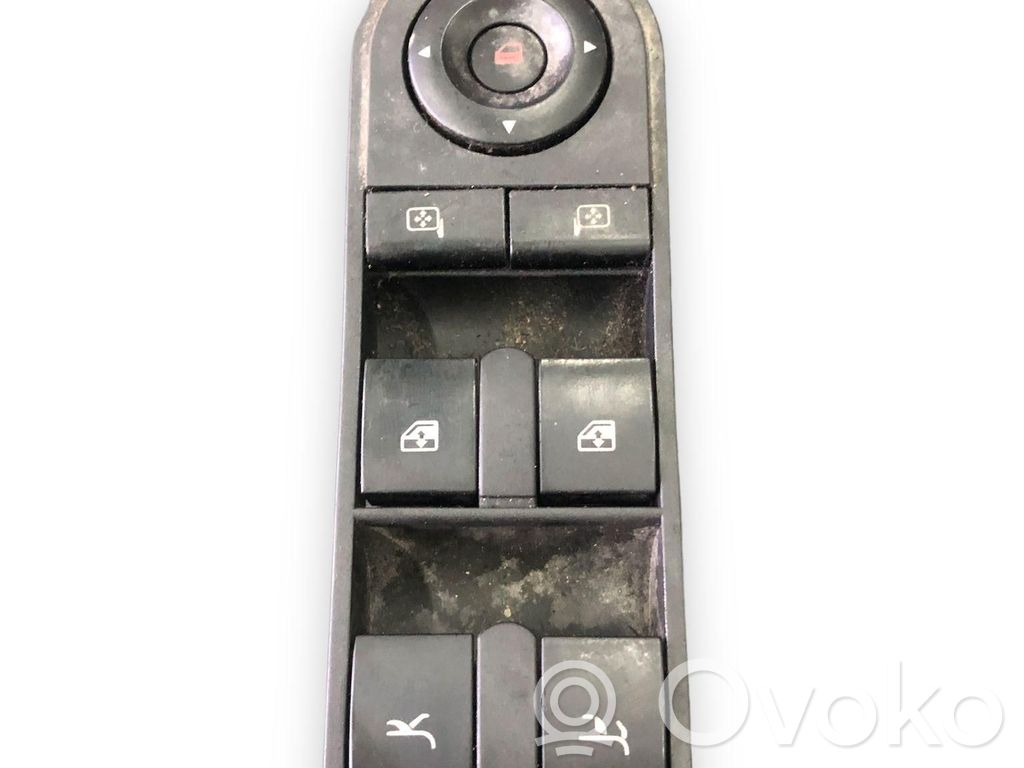 Opel Tigra B Electric window control switch 