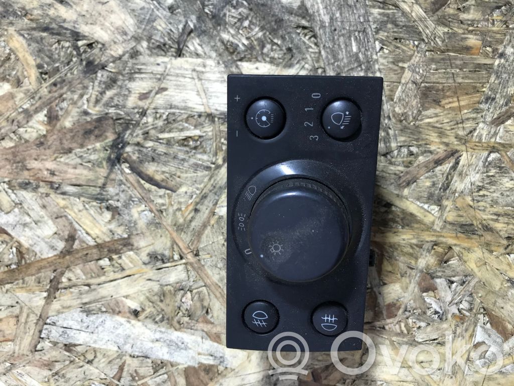 Opel Vectra C Light switch 