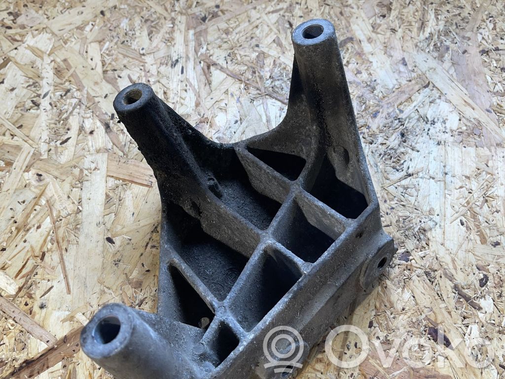 Opel Combo C Engine mounting bracket 
