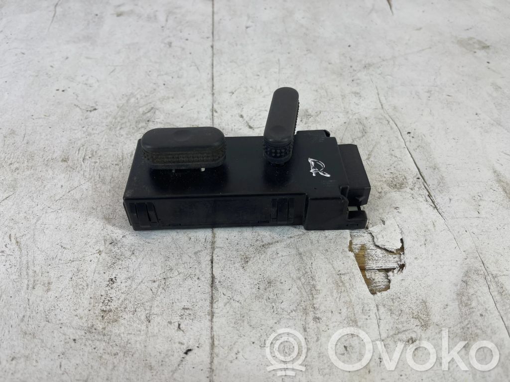 Interruptor de control del asiento   13104873