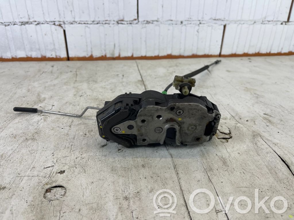 Opel Astra J Zamek drzwi tylnych 