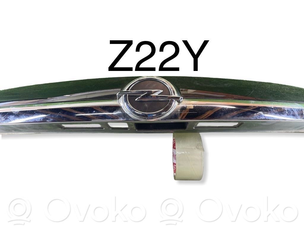 Opel Insignia A Listwa oświetlenie tylnej tablicy rejestracyjnej 