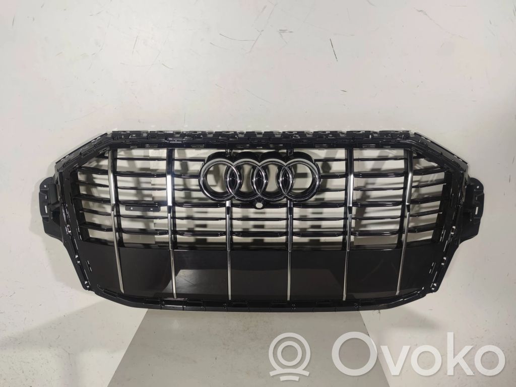 Audi Q7 4M Etusäleikkö 