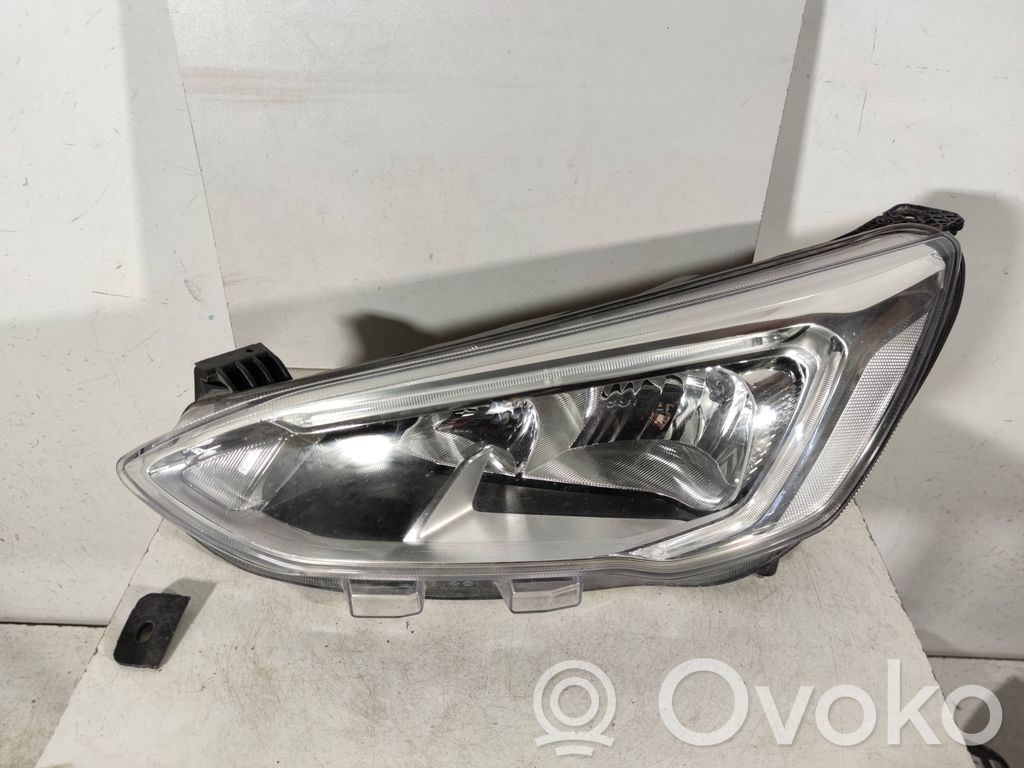 Ford Focus Headlight/headlamp 