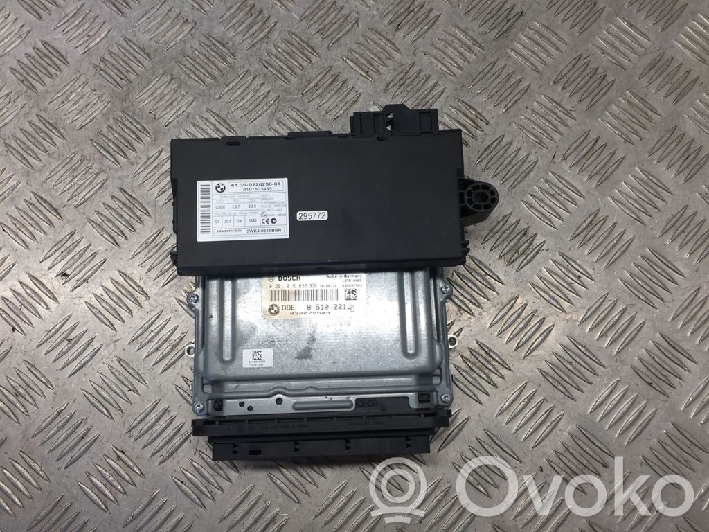 BMW 3 E92 E93 Komputer / Sterownik ECU i komplet kluczy 