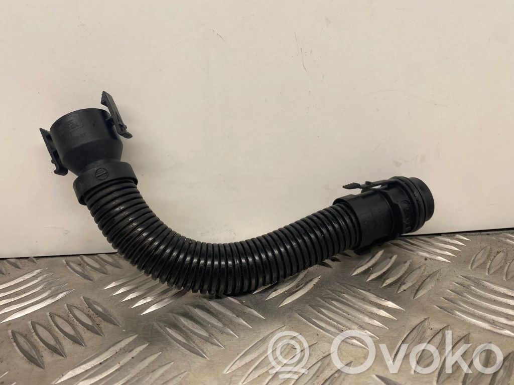 BMW 3 E92 E93 Conductă/furtun aerisire 
