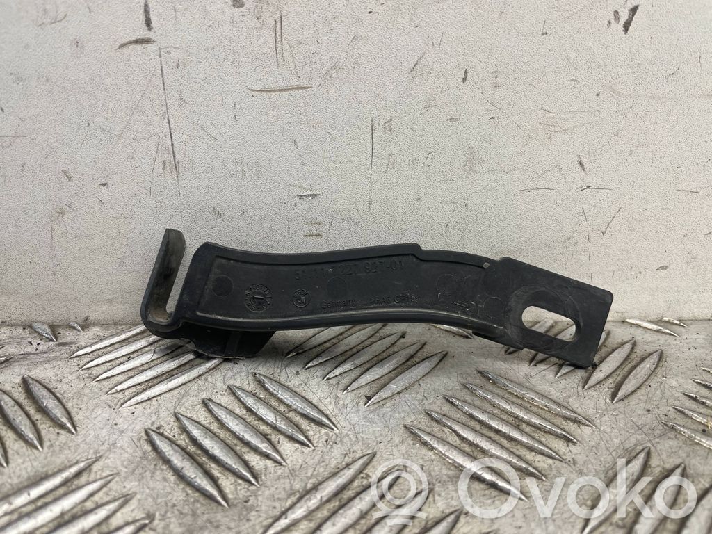 Headlight/headlamp mounting bracket   7227927