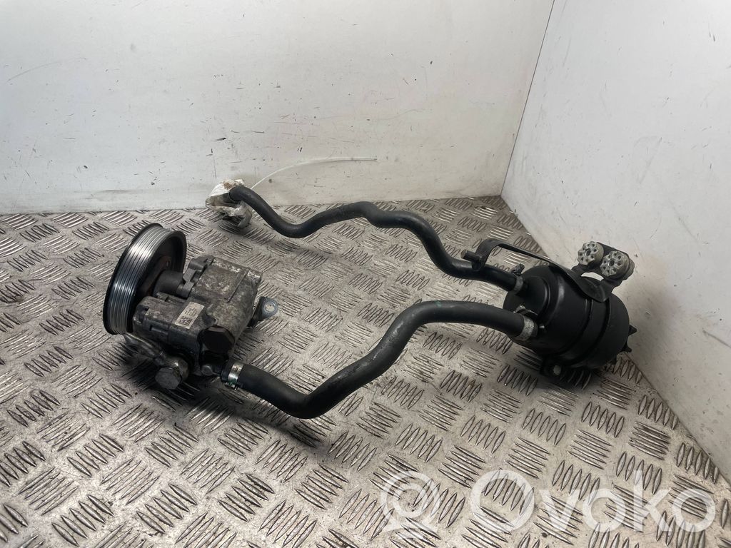 BMW 5 E60 E61 Vairo stiprintuvo siurblys 