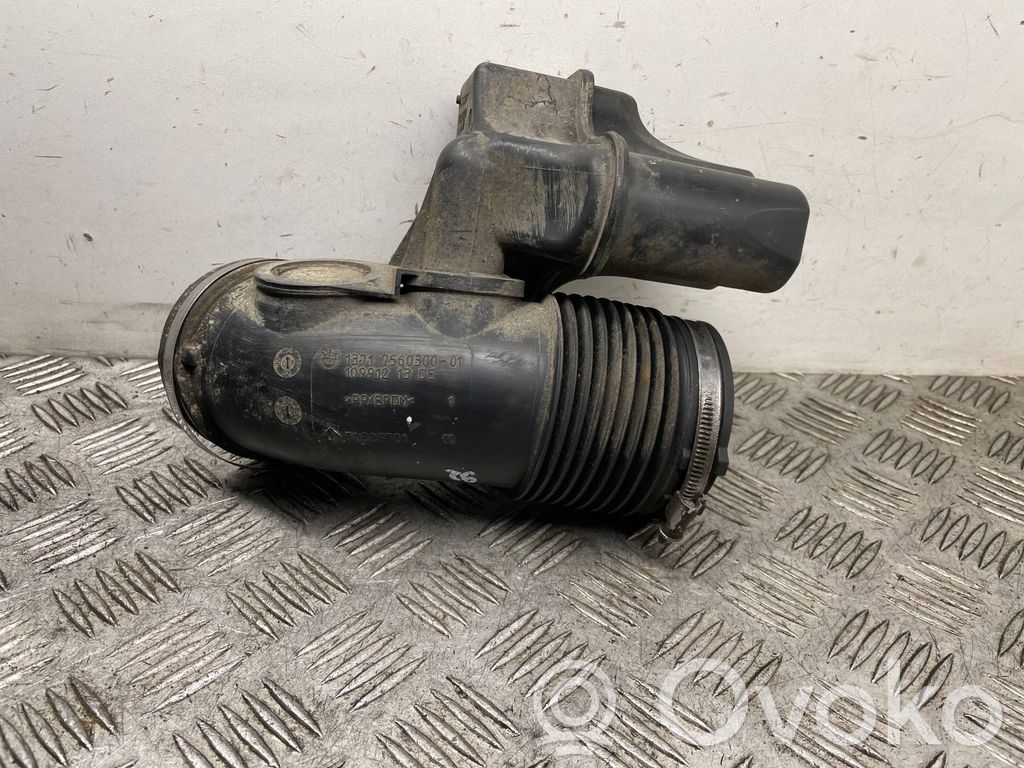 BMW 3 E90 E91 Air intake duct part 