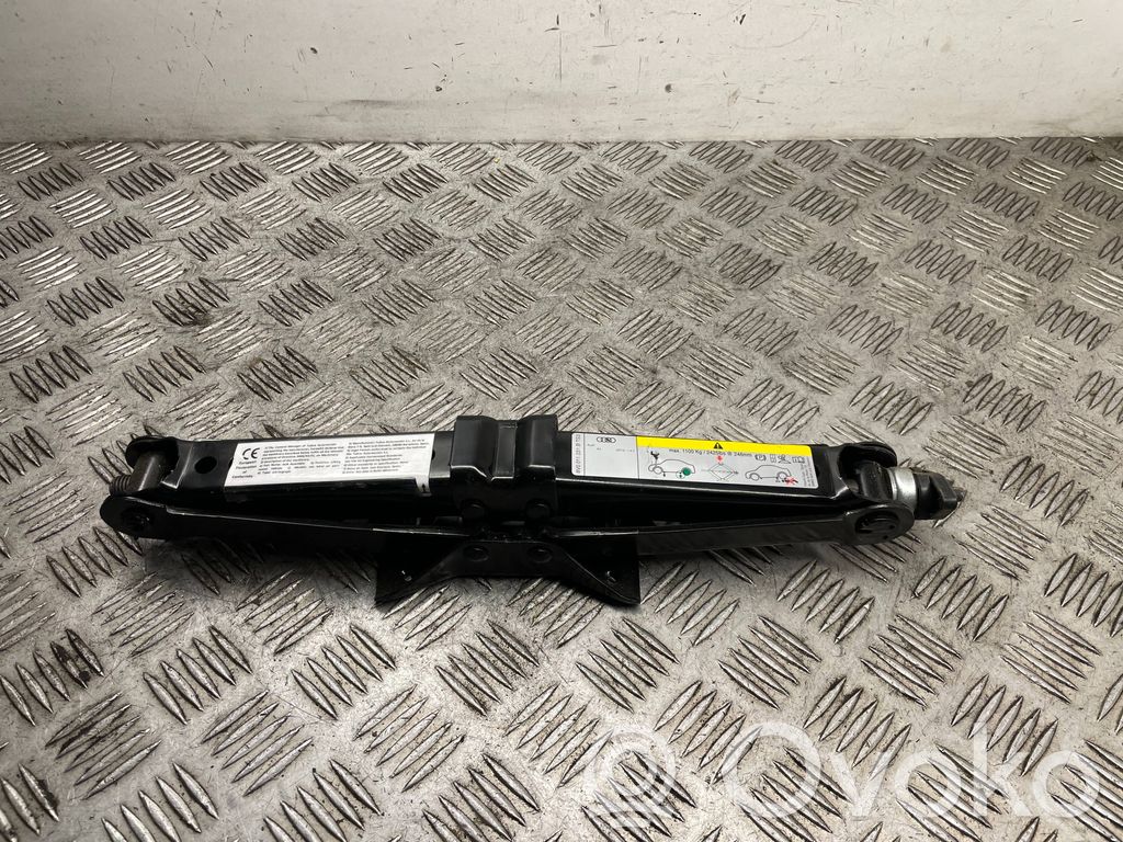 Audi A3 S3 8V Lift Jack 