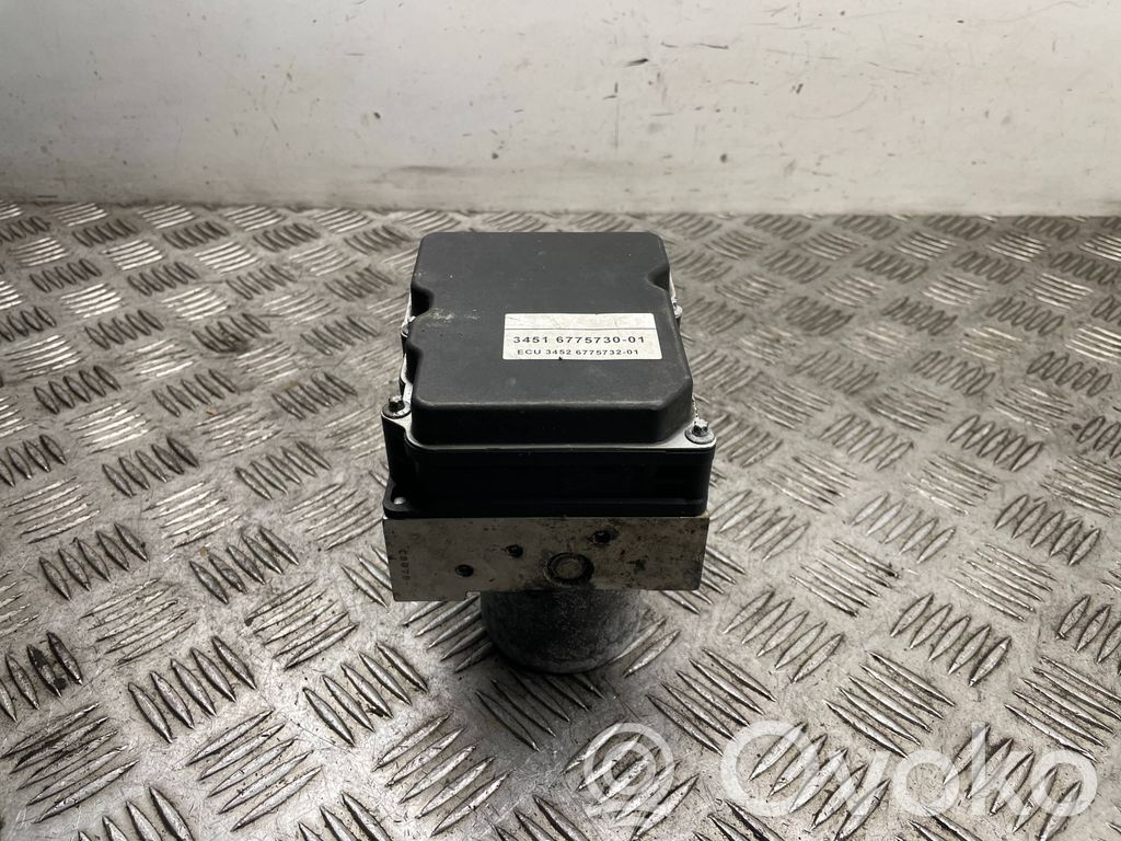 BMW 5 E60 E61 ABS bloks 