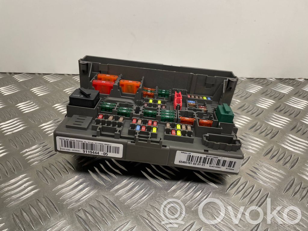 BMW 3 E92 E93 Fuse module 